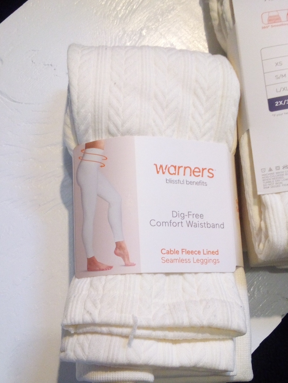 Warner's Ivory Cable Fleece-Lined Seamless Leggings Dig Free Waistband